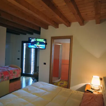 Casa Rosmar Bed and Breakfast *